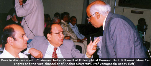 Bose in discussion with Chairman, Indian Council of Philosophical Research Prof. K.Ramakrishna Rao (right) and the Vice-chancellor of Andhra University, Prof Venugopala Reddy (left). 